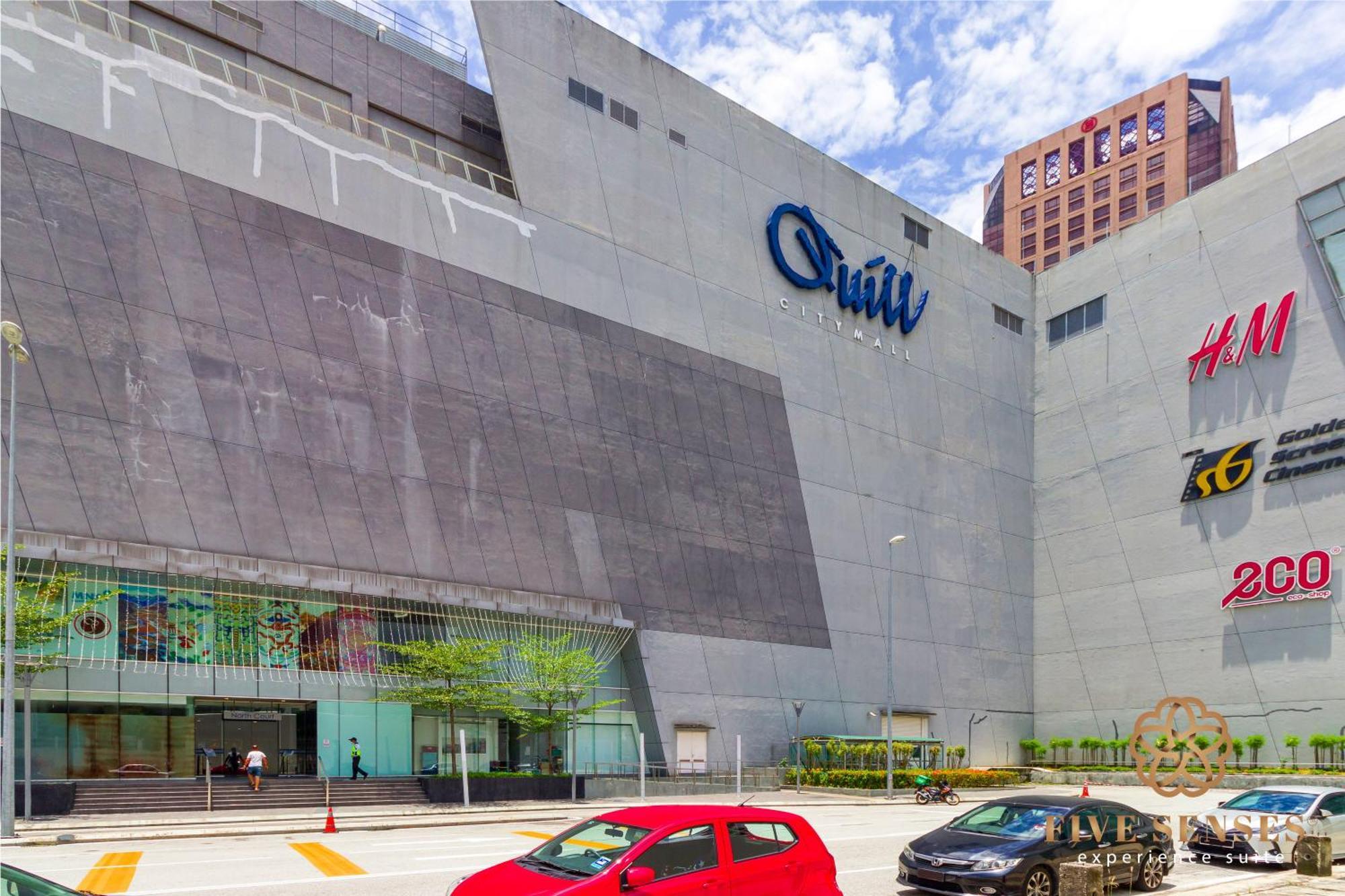 The Colony & The Luxe Signature Suites, Klcc Kuala Lumpur Exterior photo