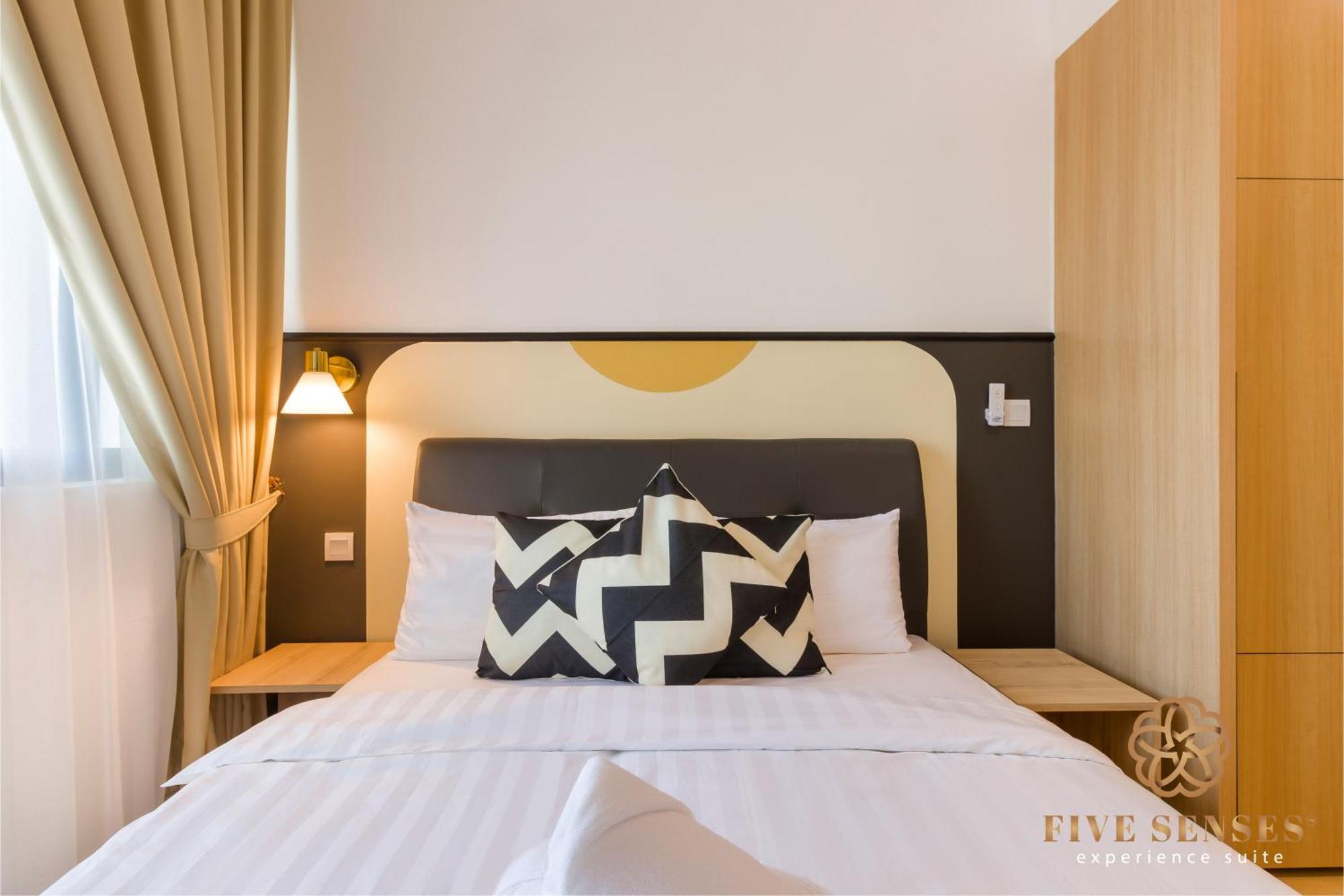The Colony & The Luxe Signature Suites, Klcc Kuala Lumpur Room photo