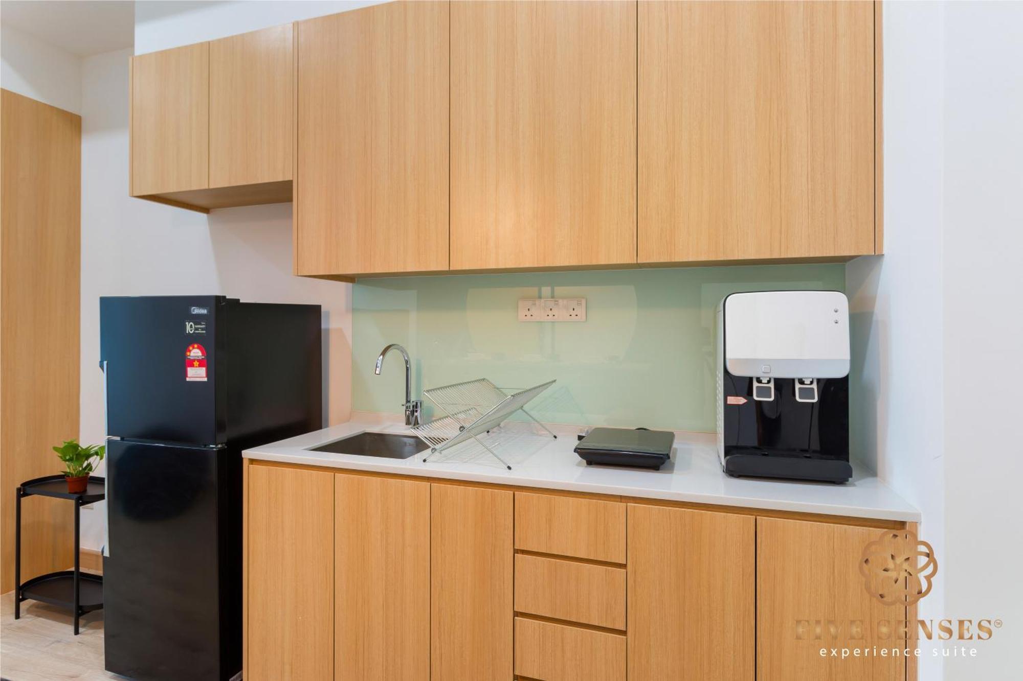 The Colony & The Luxe Signature Suites, Klcc Kuala Lumpur Room photo
